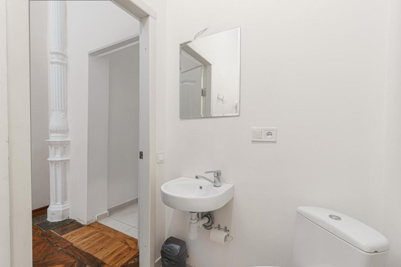 أوديسا Nice Apartment In The City Center المظهر الخارجي الصورة